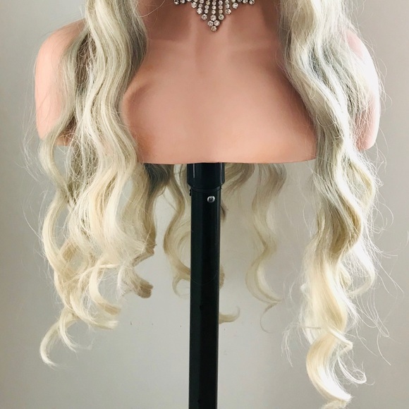 Pretty in Ombre Platinum Ash “Put On & Go” Premium Fiber Wig -Daily Wear/Events - Picture 5 of 13